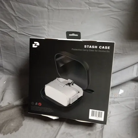 BOX OF APPROXIMATELY 10 STASH CASE PROTECTIVE CARRY CASE FOR OCULUS GO