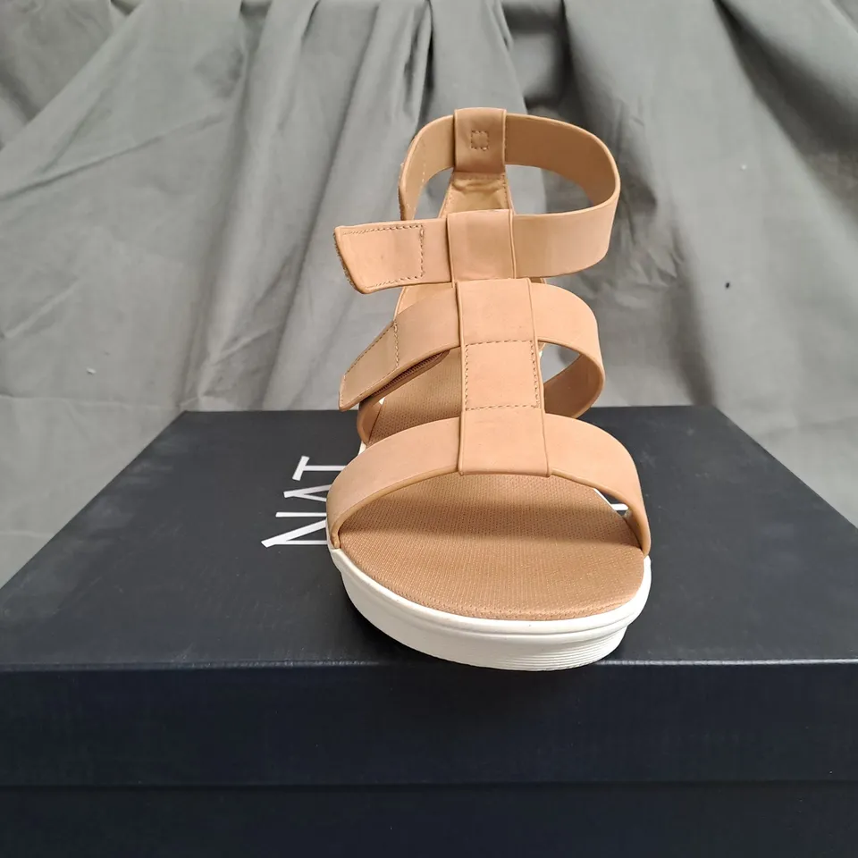 BOXED NATURA LINER HIGH HEEL OPEN TOE SANDALS IN WHITE & BEIGE - UK 7