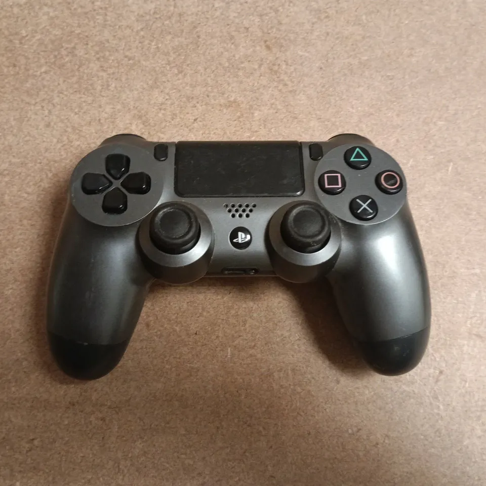 SONY PLAYSTATION 4 DUALSENSE WIRELESS CONTROLLER IN GREY