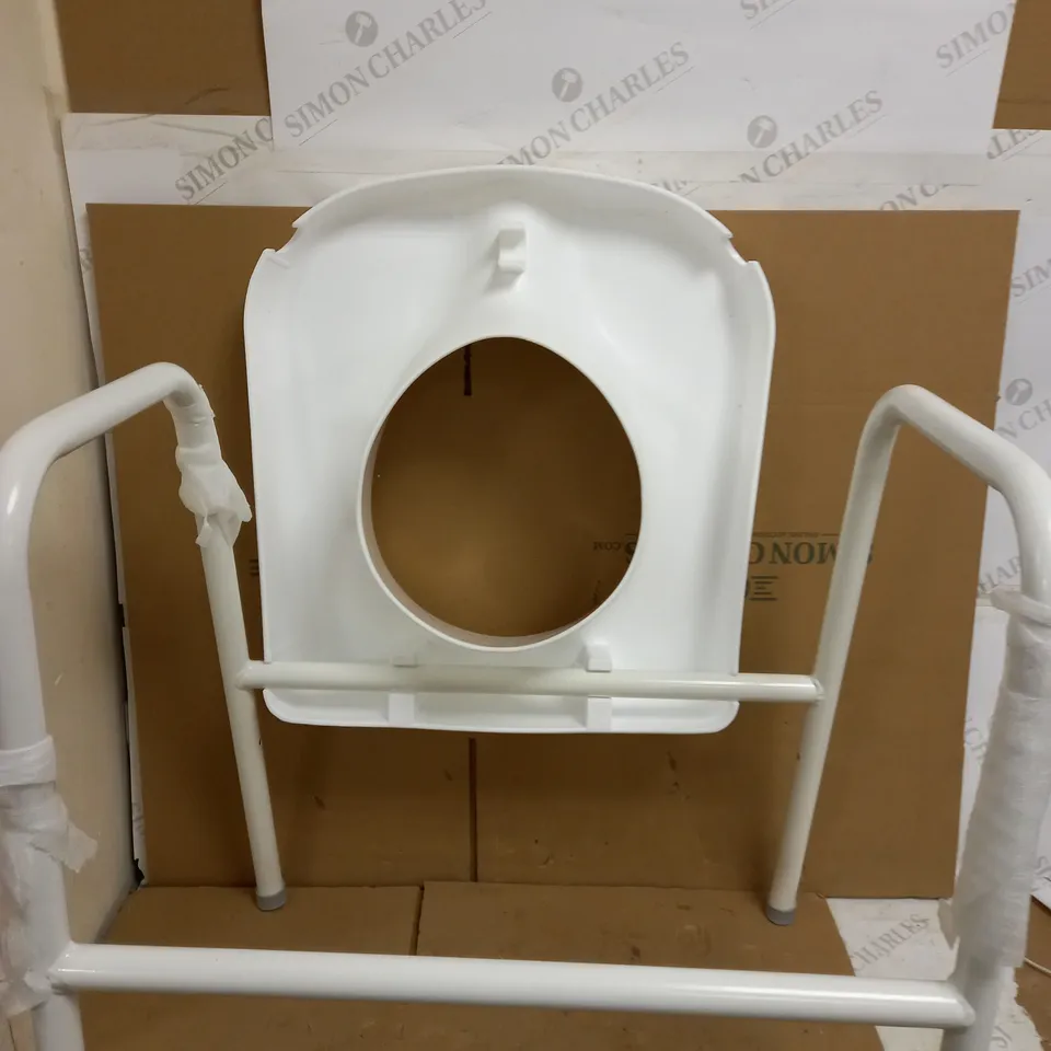 NRS HEALTHCARE M66625 MOWBRAY TOILET SEAT AND FRAME LITE