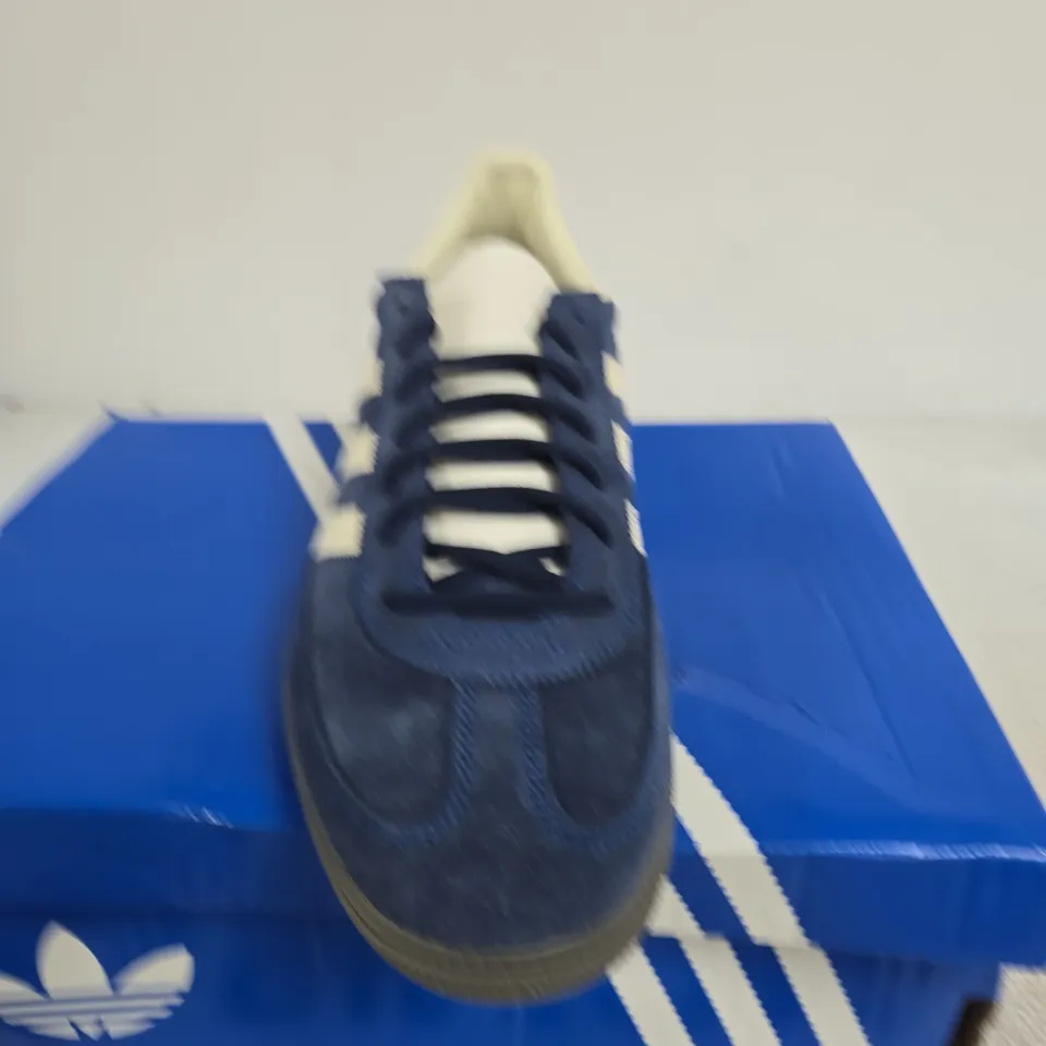 BOXEDPAIR OF ADIDAS HANDBALL SPEZIAL TRAINERS – NAVY SUEDE, UK 11