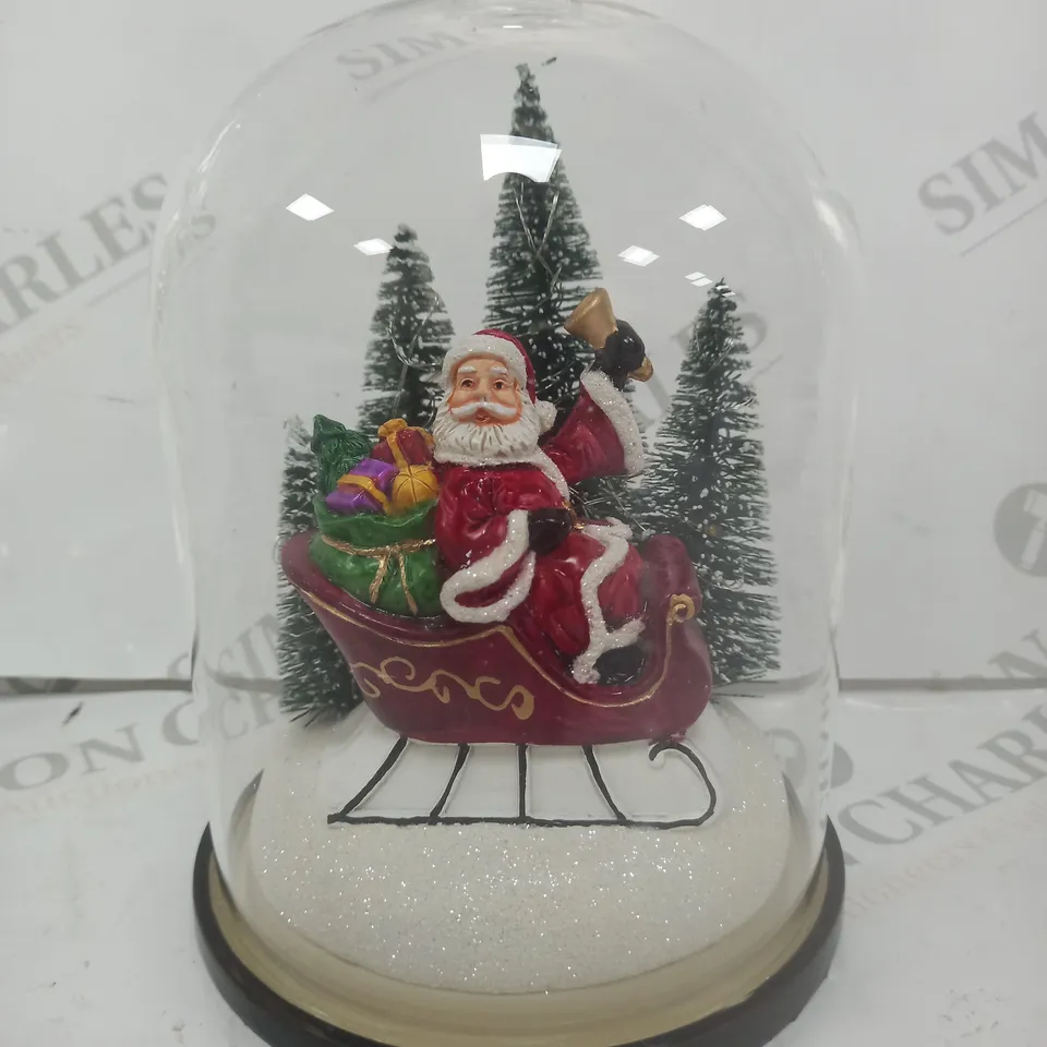 BOXED SANTA EXPRESS PRE-LIT FESTIVE SCENE IN GLASS CLOCHE DOME