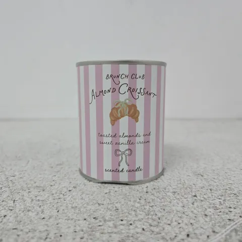 BRUNCH CLUB ALMOND CROISSANT SCENTED CANDLE