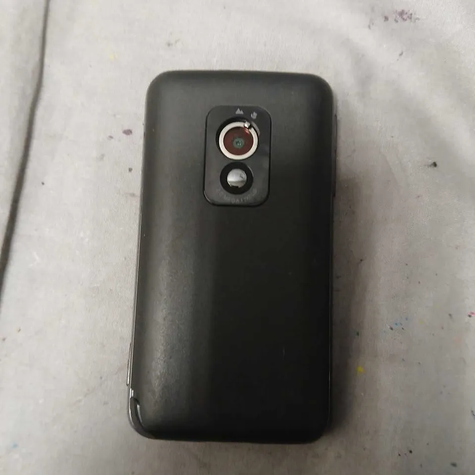 HTC MOBILE PHONE IN BLACK - MODEL UNSPECIFIED 