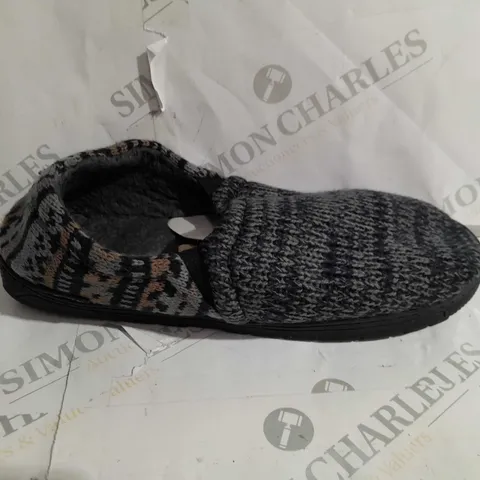 MUK LUKS MENS SLIPPERS SIZE L