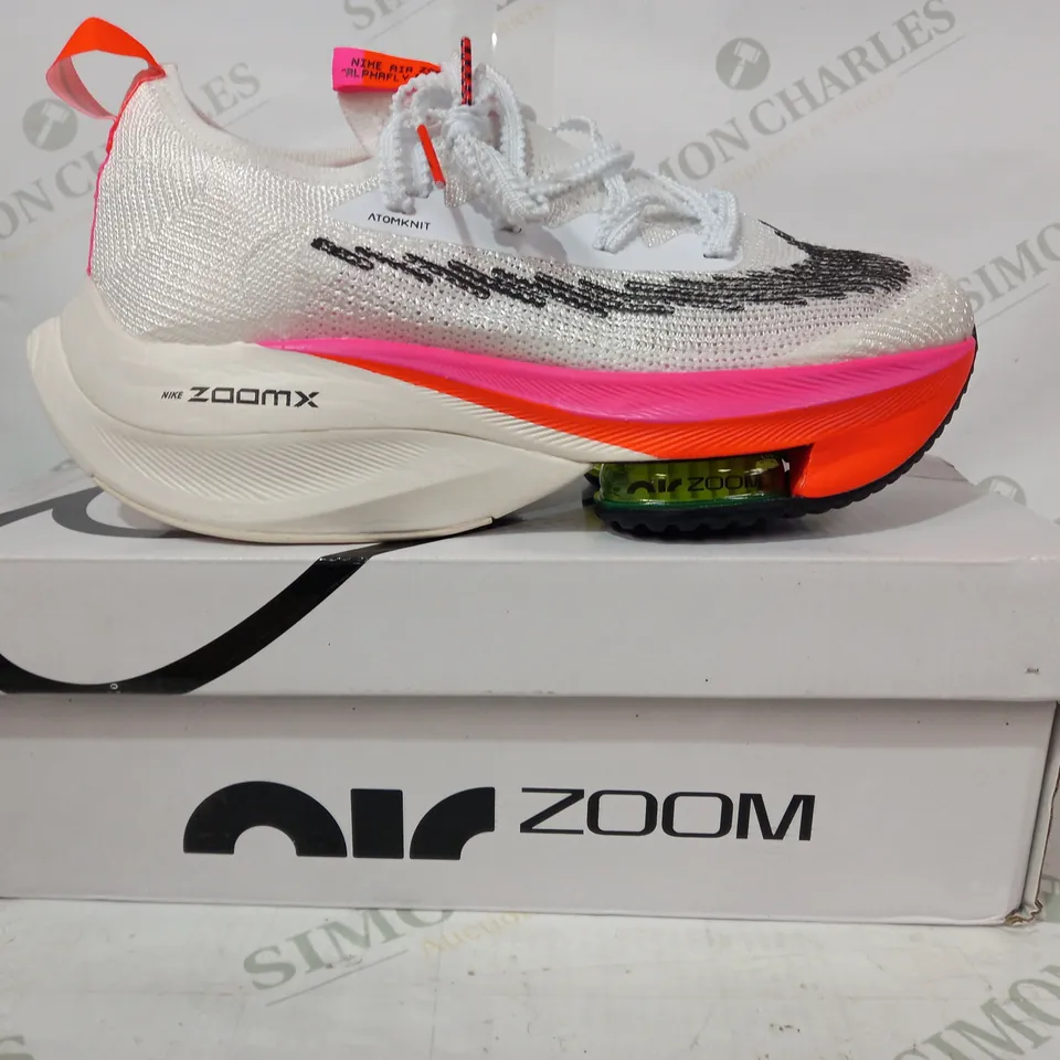 BOXED PAIR OF NIKE AIR ZOOM ALPHAFLY SHOES IN WHITE/PINK UK SIZE 5