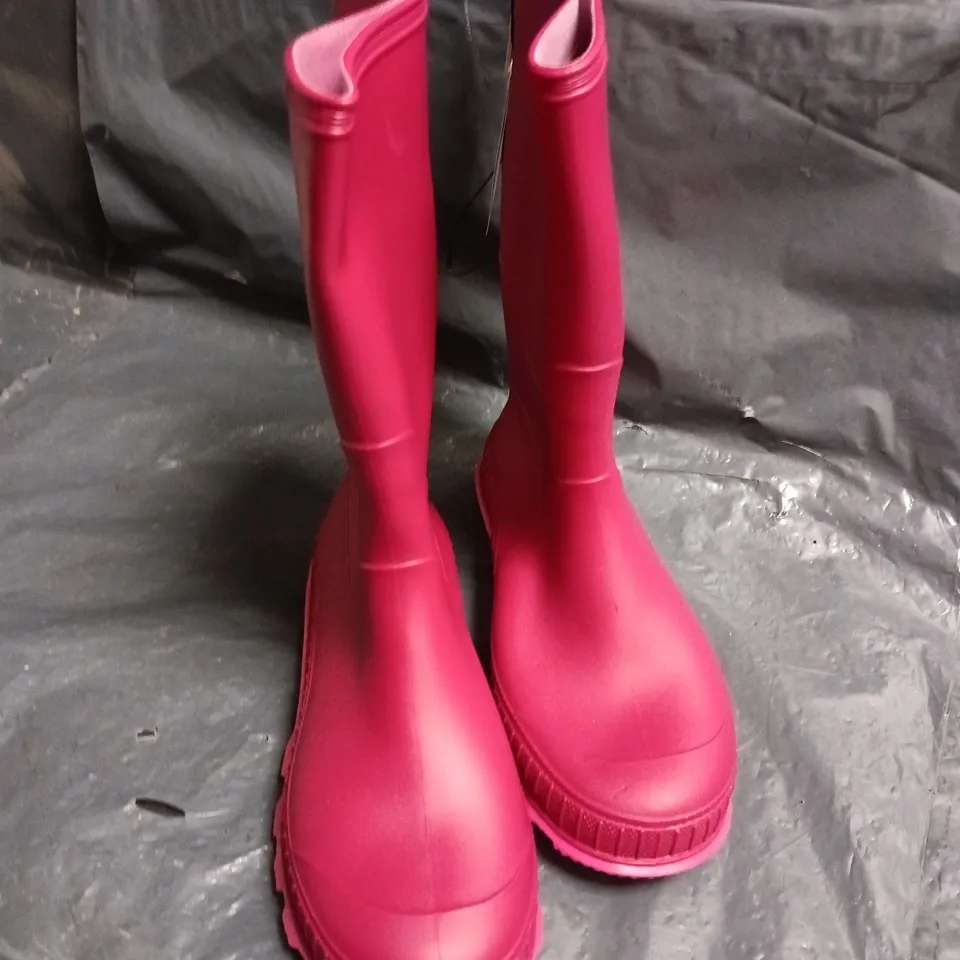 KIDS MOUNTAIN WAREHOUSE PLAIN WELLIES IN PINK - UK 5