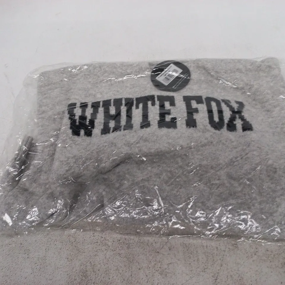 WHITE FOX BOUTIQUE WOMEN'S LIGHT GREY OVERSIZED KNIT HOODIE – UK SIZE S (SM)