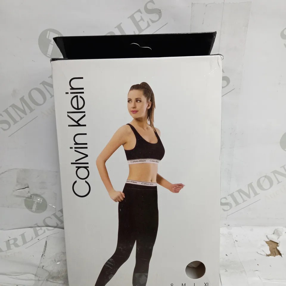 CALVIN KLEIN WOMENS SPORTS BRA & LEGGINGS SET IN WHITE - SIZE LARGE