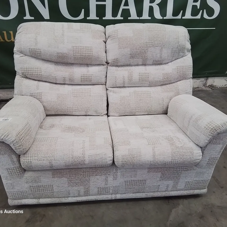 QUALITY BRITISH DESIGNER & MANUFACTURED G PLAN MALVERN TWO SEATER SOFA LYDIA BLUSH FABRIC 