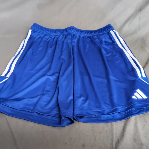 ADIDAS BLUE ATHLETIC SHORTS - SIZE L