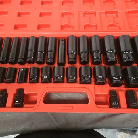 Socket Set in Red Case – Assorted Sockets