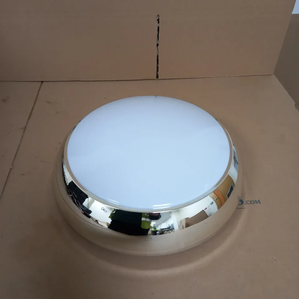 BOX OF 6 BEZEL LED LIGHT FITTING BULKHEAD