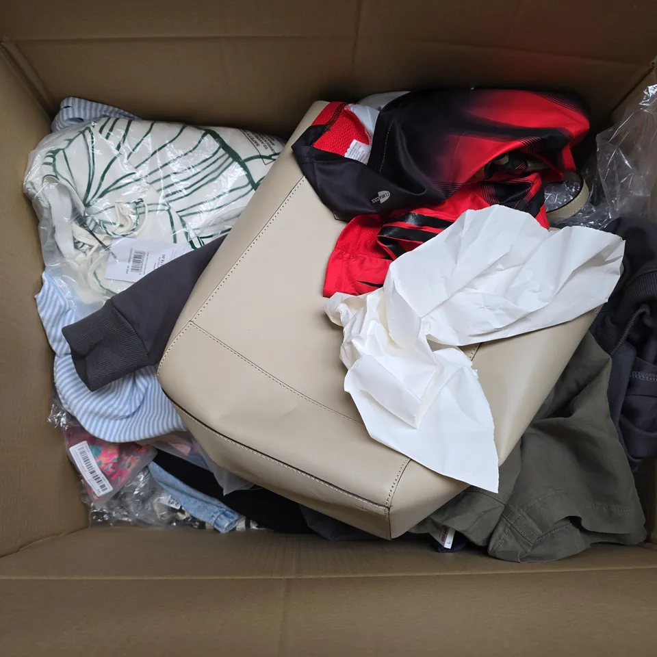 LARGE BOX OF APPROXIMATELY 20 ASSORTED CLOTHING ITEMS IN VARIOUS SIZES, STYLES AND COLOUR 