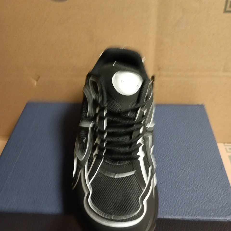 BOXED PAIR OF CHRISTAIN DIOR BLACK & WHITE SNEAKER – UK SIZE 43