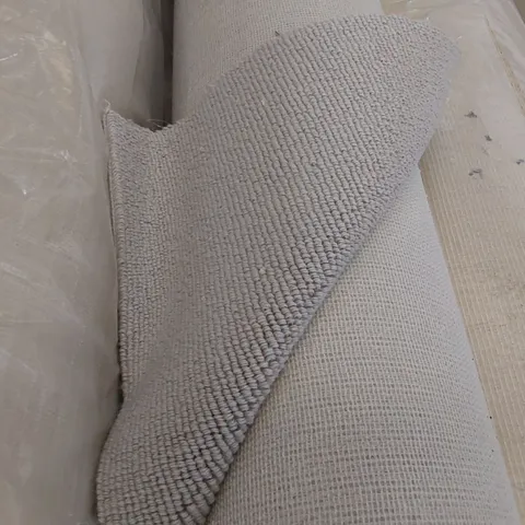 ROLL OF QUALITY LANDSCAPES DESERT CARPET // SIZE: APPROX 5 X 2.8m