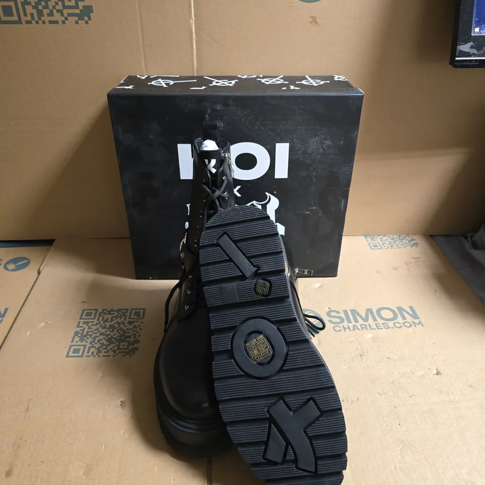 KOI GHOST THE IMPERATOR HARDWARE PLATFORM BOOTS - BLACK - UK SIZE 10 