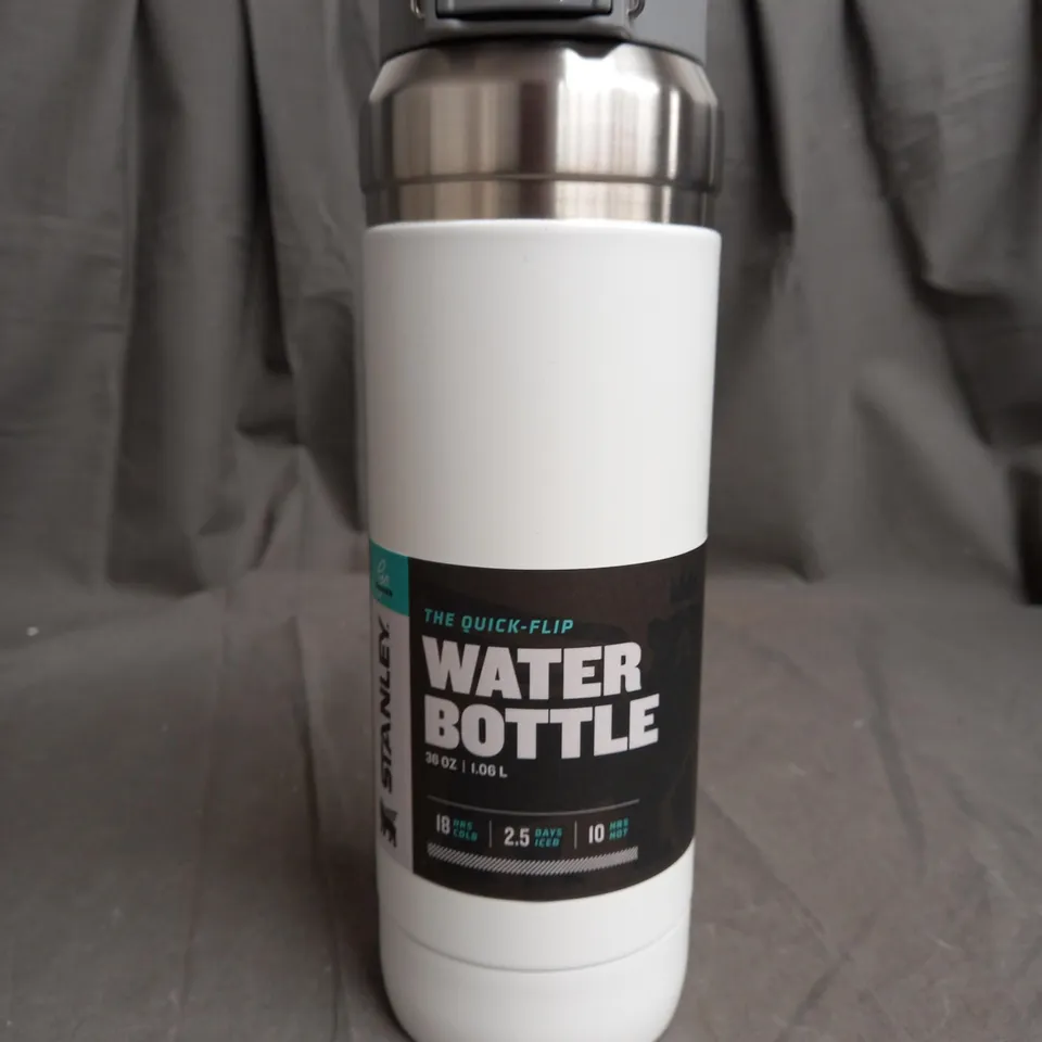 THERMAL MUG STANLEY THE QUICK FLIP POLAR 1.06L