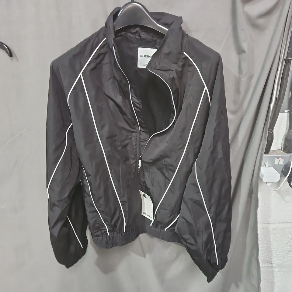 BERSHKA BLACK WINDBREAKER JACKET WITH WHITE PIPING