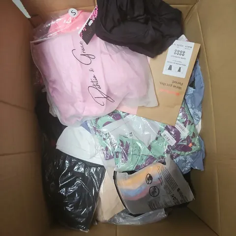 APPROXIMATELY 20 ASSORTED CLOTHING AND FASHION PRODUCTS IN VARIOUS STYLES AND SIZES - COLLECTION ONLY