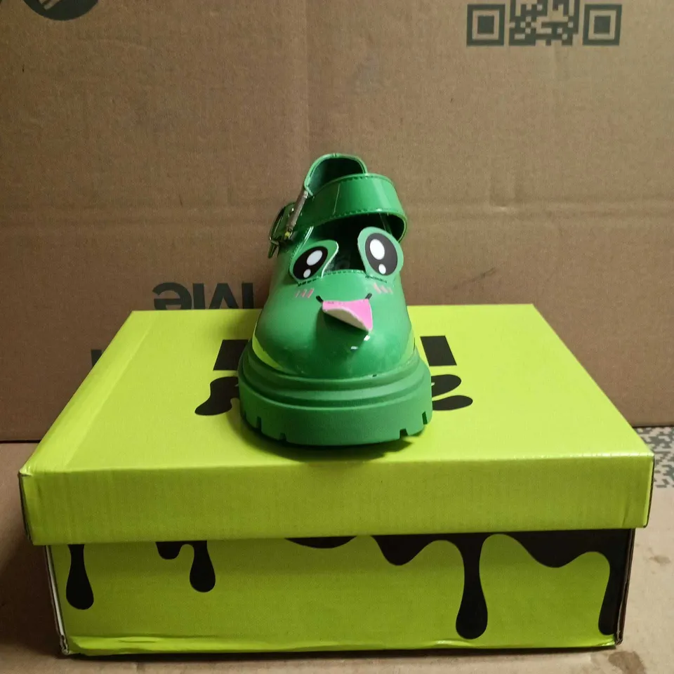 KOI KIDZ LIL TIRA CHEEKY FROG MARY JANE SHOES GREEN SIZE 13
