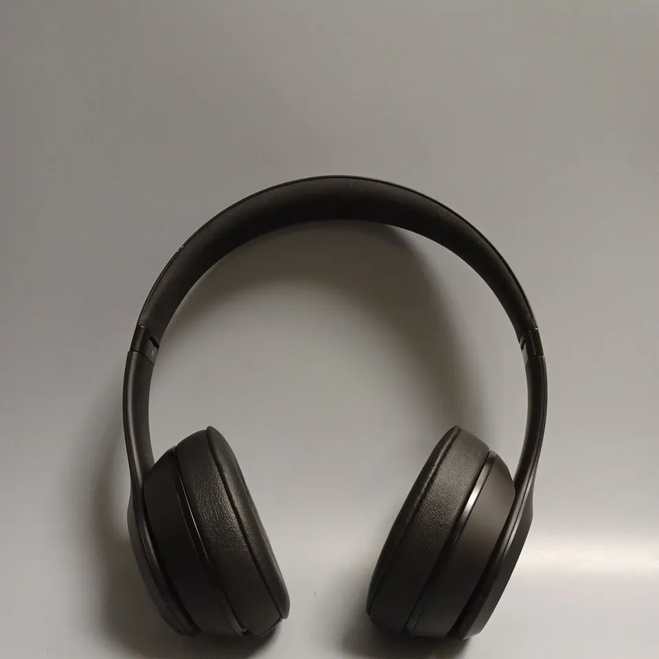 BEATS SOLO 3 WIRELESS HEADPHONES 