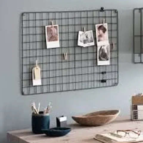BOXED FARRINGDON MEMO BOARD WIREWORK