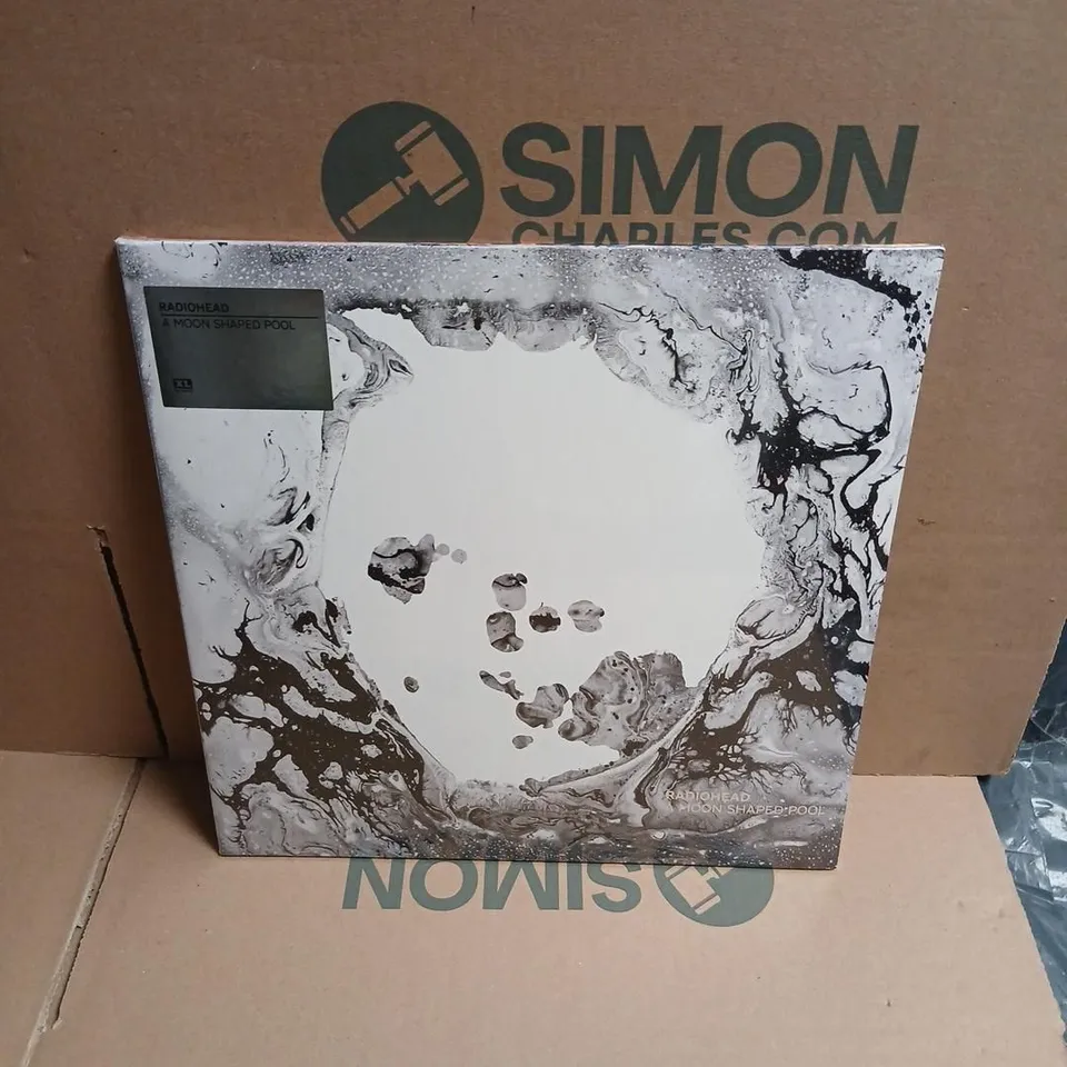 RADIOHEAD - A MOON SHAPED POOL VINYL LP (XL)