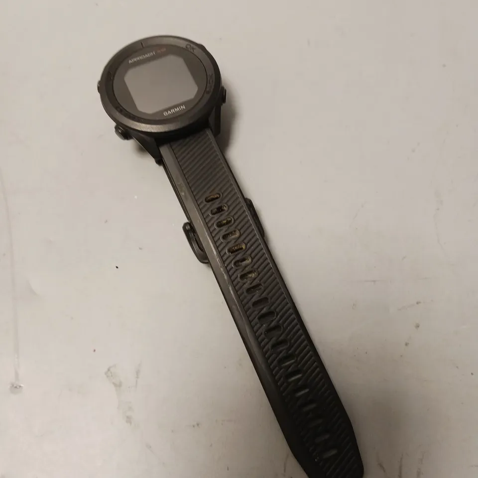 GARMIN APPROACH S12 GOLF GPS WATCH