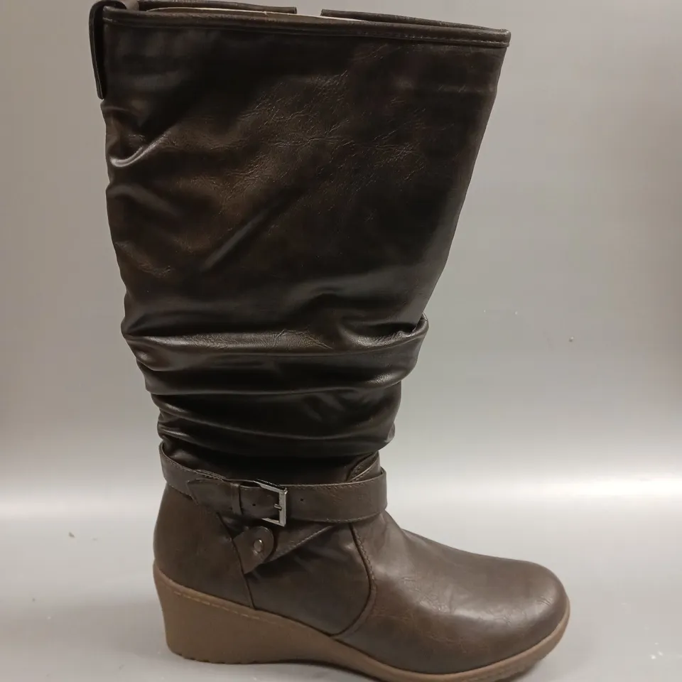 LOT OF 8 BOXED PAIRS OF BARRATTS STRAP AND ROUCHE WEDGE HIGH LEG BOOTS - 6
