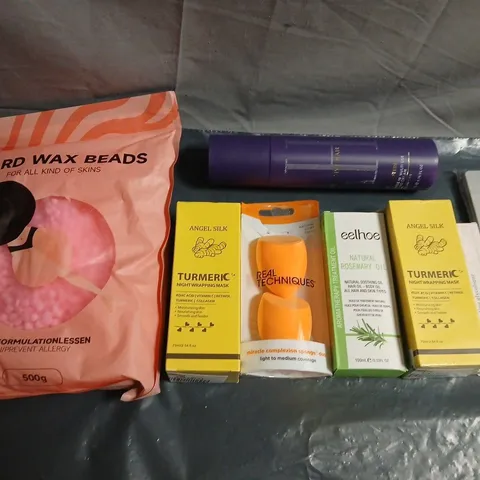 APPROXIMATELY 15 ASSORTED HEALTH & BEAUTY PRODUCTS TO INCLUDE WAX BEADS, MAKEUP SPONGES AND ROSEMARY OIL
