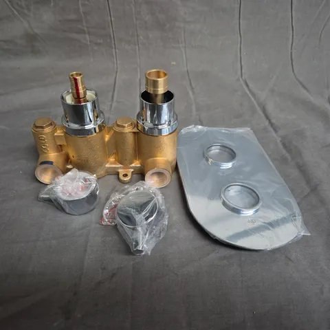 CROSSWATER 3 OUTLET SHOWER VALVE