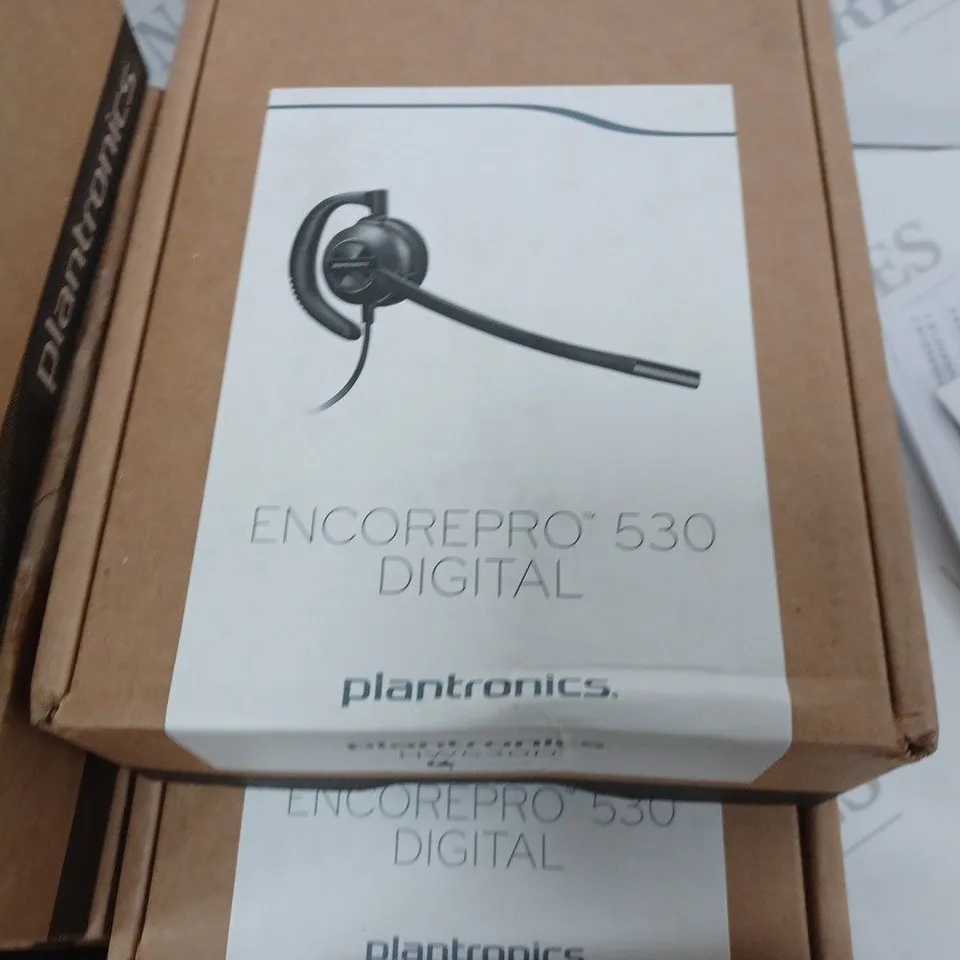 LOT OF 7 PLANTRONICS ENCROREPRO 530 DIGITAL HEADSETS