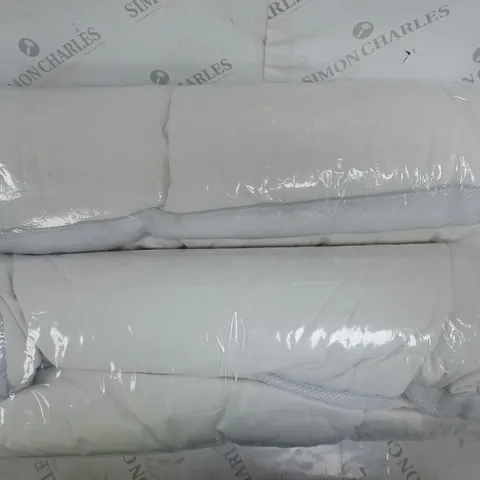 MODERN BEDROOM MAX PILLOW PAIR MEDIUM