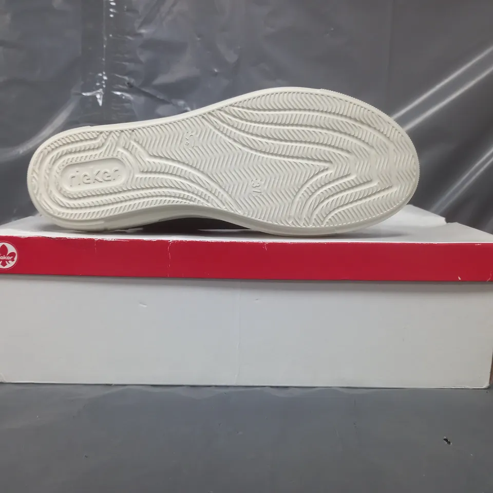 BOXED PAIR OF RIEKER CHUNKY SOLE TRAINERS IN BLACK SIZE 4