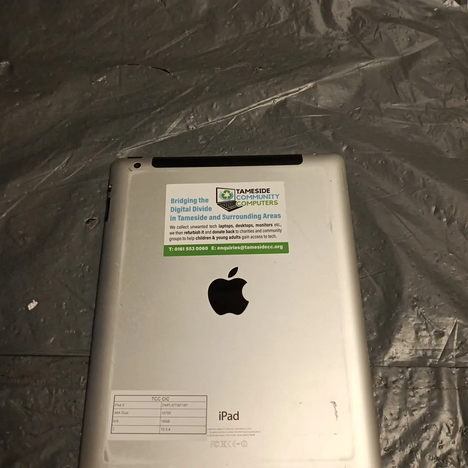 APPLE IPAD 4 (16GB) – SILVER, WI‑FI