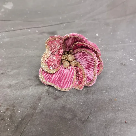 12 GISELA GRAHAM PINK SPARKLE FLOWER DECORATIONS WITH CLIP