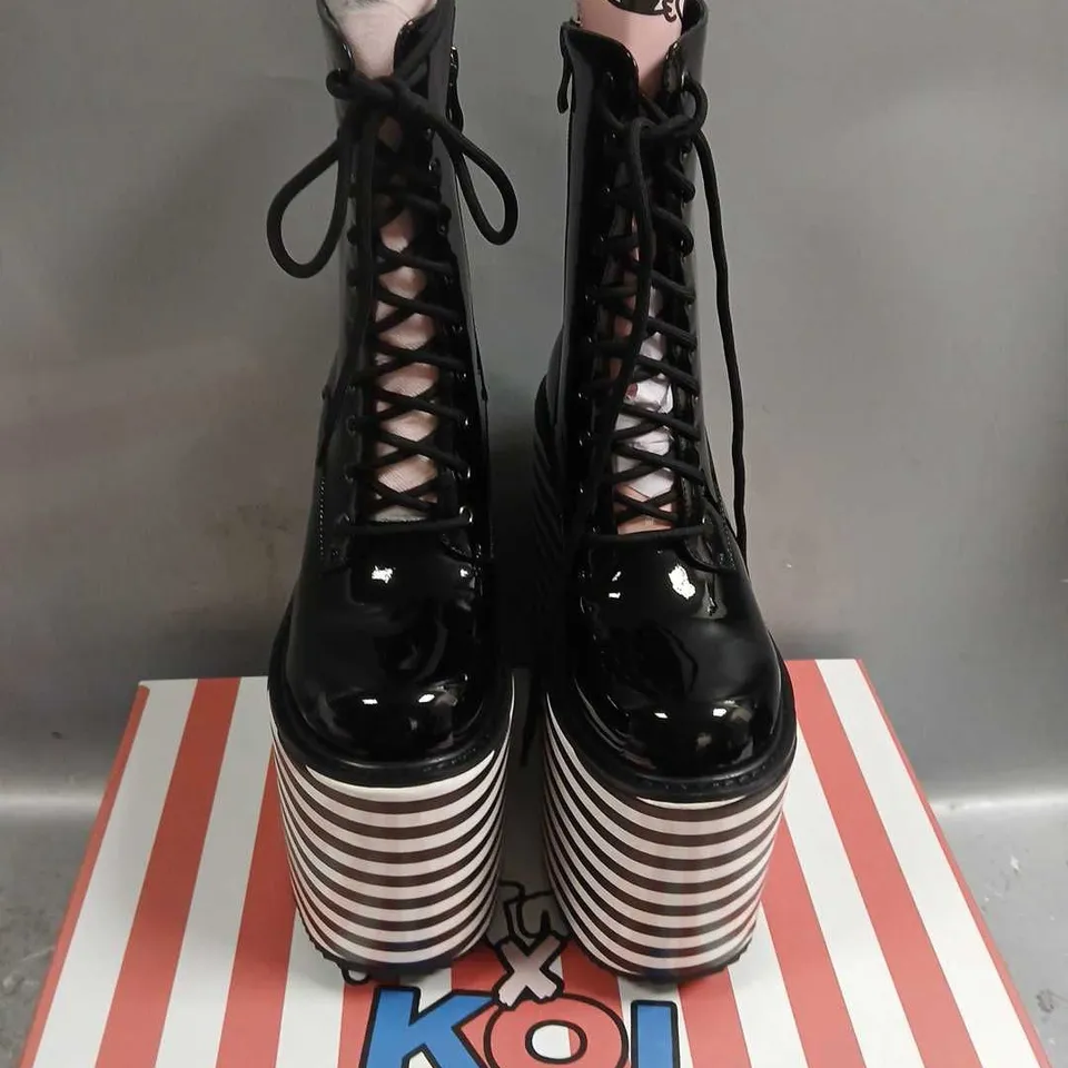 BRAND NEW BOXED KOI X KETNIPS A BEAN WITH A PLATFORM TO DREAM BOOTS BLACK SIZE 3