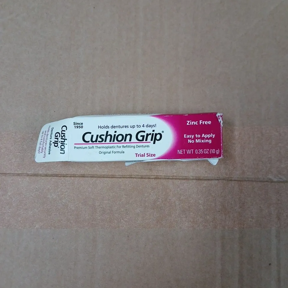 APPROXIMATELY 12 ASSORTED ITEMS INCLUDING DIMPLES TOOTHPASTE , CUSHION GRIP FOR DENTURES AND ELASTOPLAST 