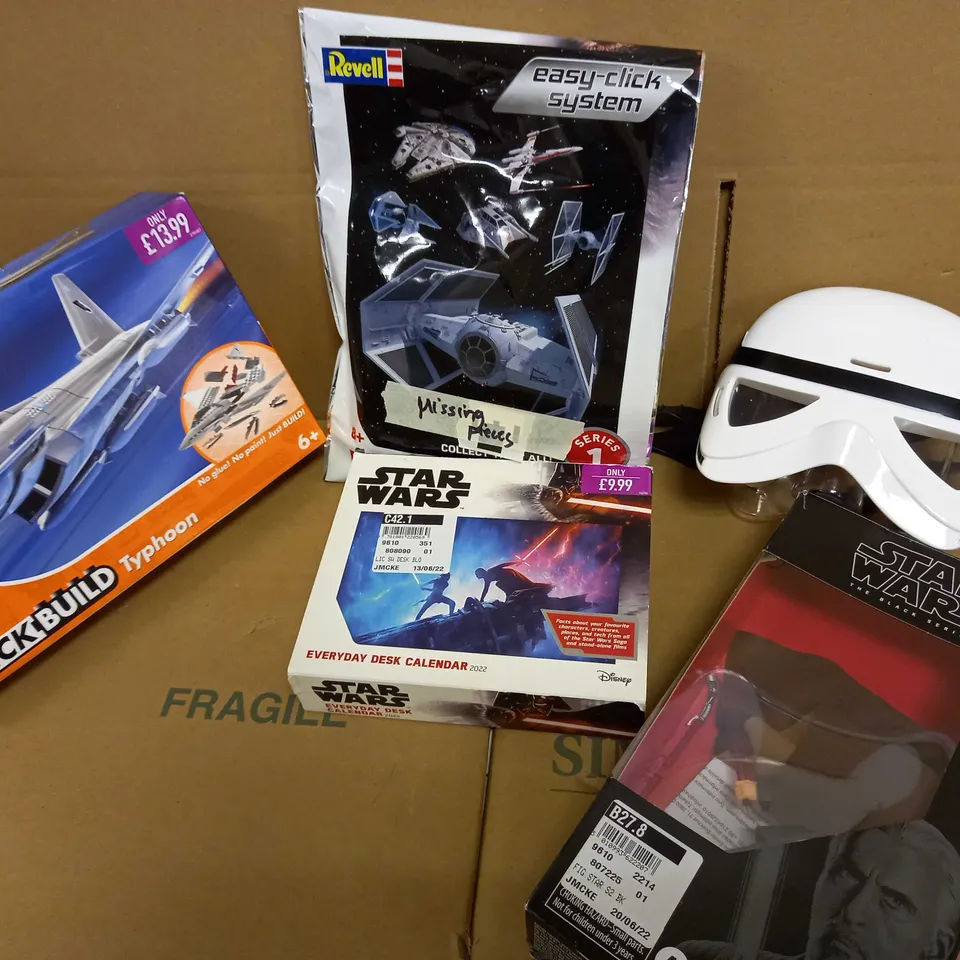LOT OF 5 ASSORTED TOYS INCLUDING STAR WARS ACCESSORIES, QUICK BUILD TYPHOON PLANE