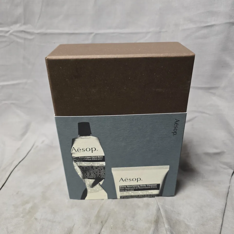 BOXED AESOP SHOWER ROOM SERENADES  