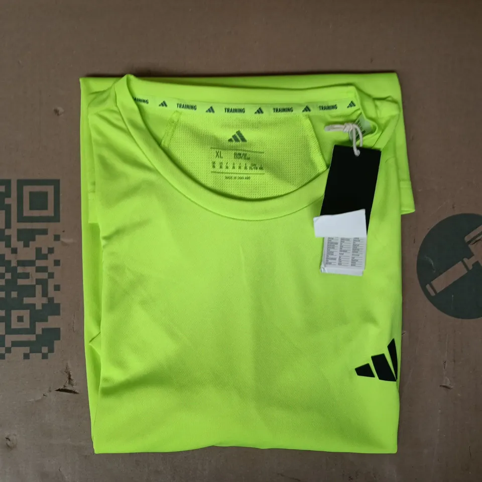 ADIDAS TECH APP T-SHIRT IN BRIGHT LIME SIZE XL