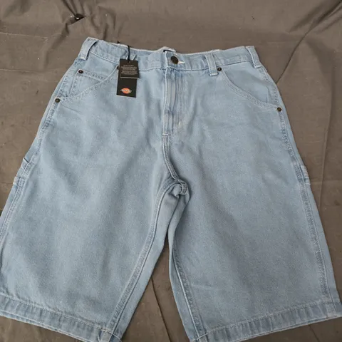 DICKIES GARYVILLE DENIM SHORTS IN VINTAGE BLUE - W30