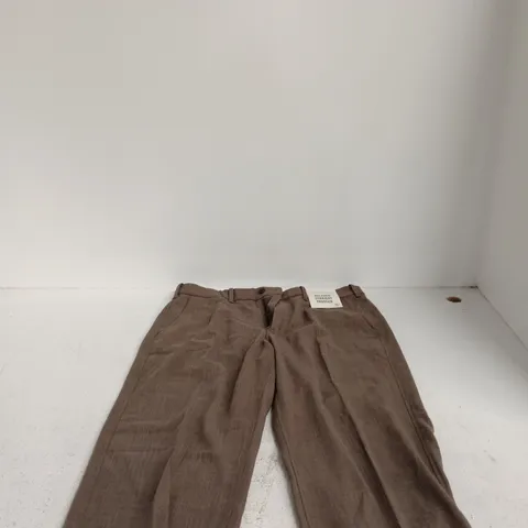 ABERCROMBIE & FITCH RELAXED STRAIGHT TROUSERS – UK 32X32 (US 32W/32L)