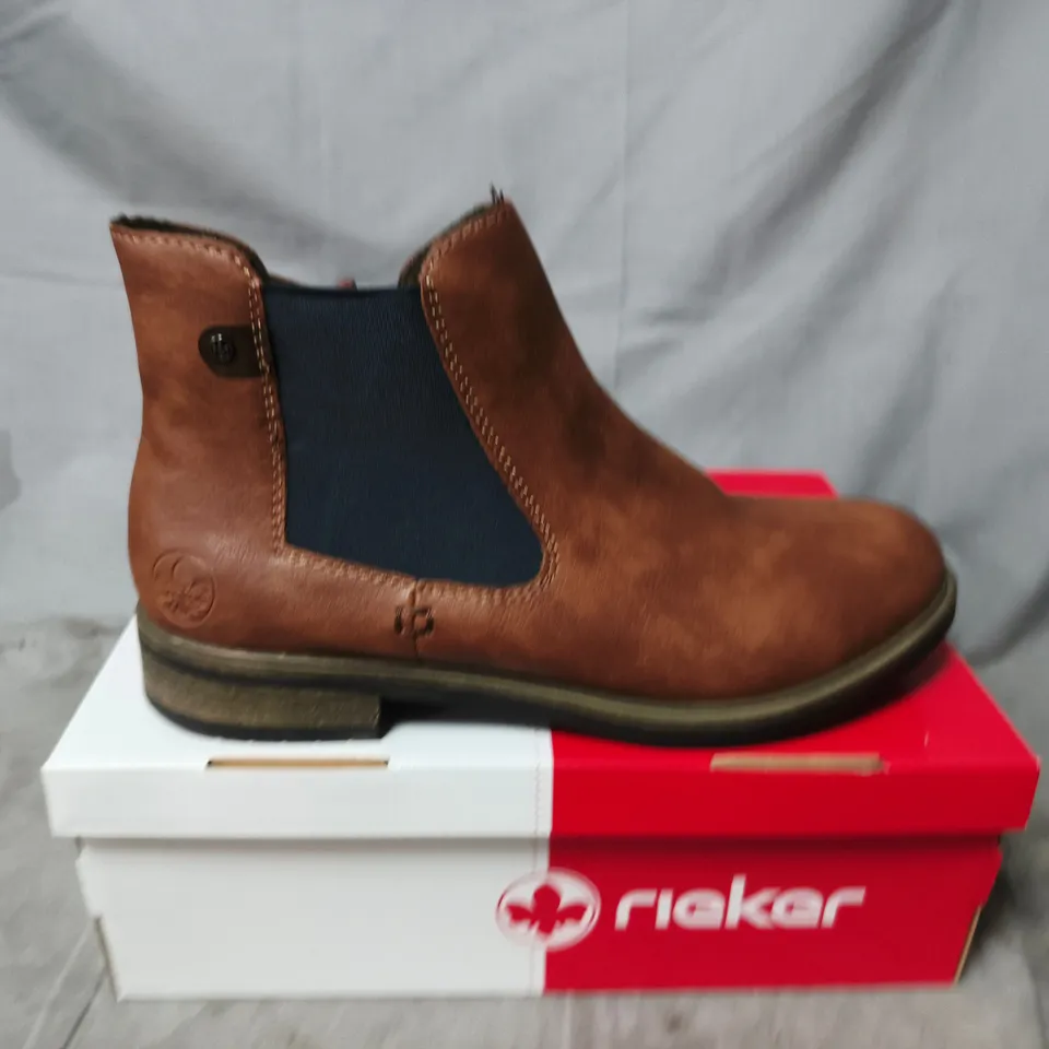 RIEKER MEN'S BROWN LEATHER CHELSEA BOOTS WITH ELASTIC SIDES AND ZIP – BOXED - SIZE 41