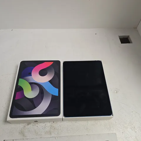 APPLE IPAD AIR – 10.9 INCH TABLET WITH BOX