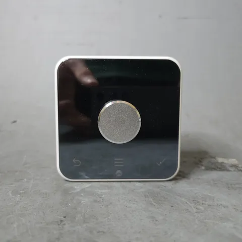 BOXED HIVE THERMOSTAT 