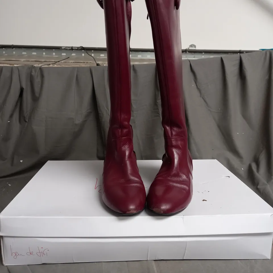 BOXED BDL KNEE HIGH BOOTS BURGUNDY SIZE 8