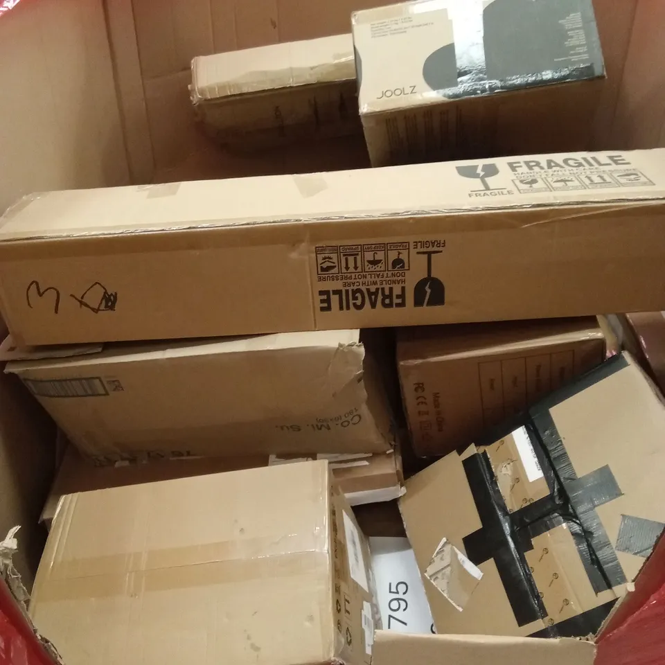 PALLET OF ASSORTED HOUSEHOLD GOODS AND PRODUCTS TO INCLUDE; AIR FRYERS, STEAM SPOT CLEANER, PANORAMIC GLASS COMPUTER CASE ETC