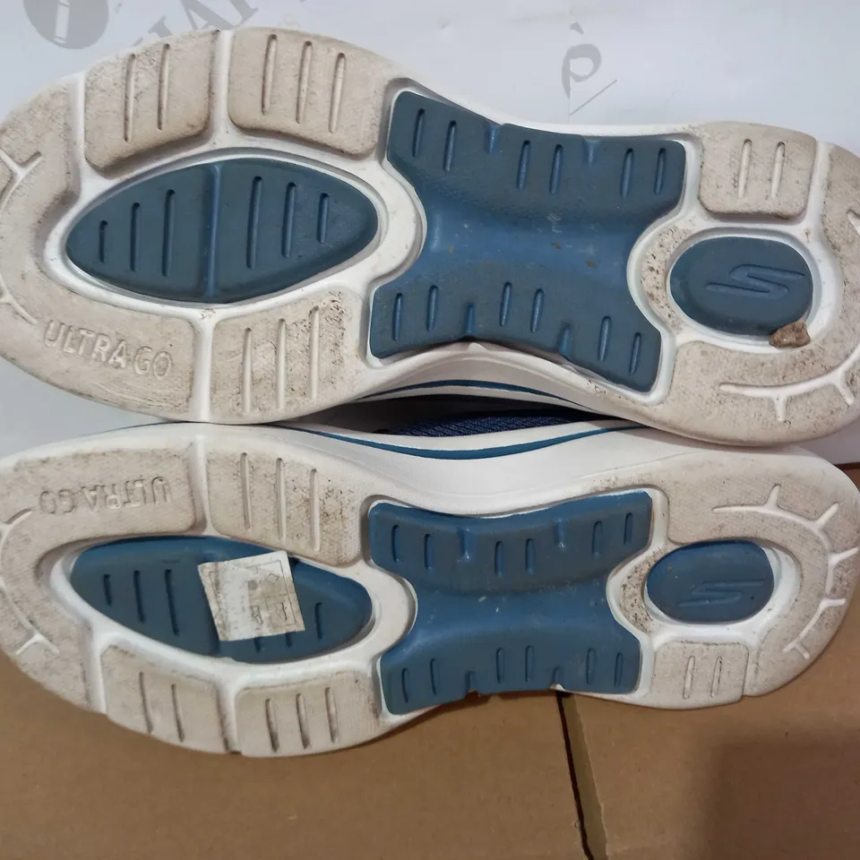 SKECHERS GO WALK ARCH FIT GRATEFUL SLIP ON TRAINER (NAVY BLUE), SIZE 4.5 UK